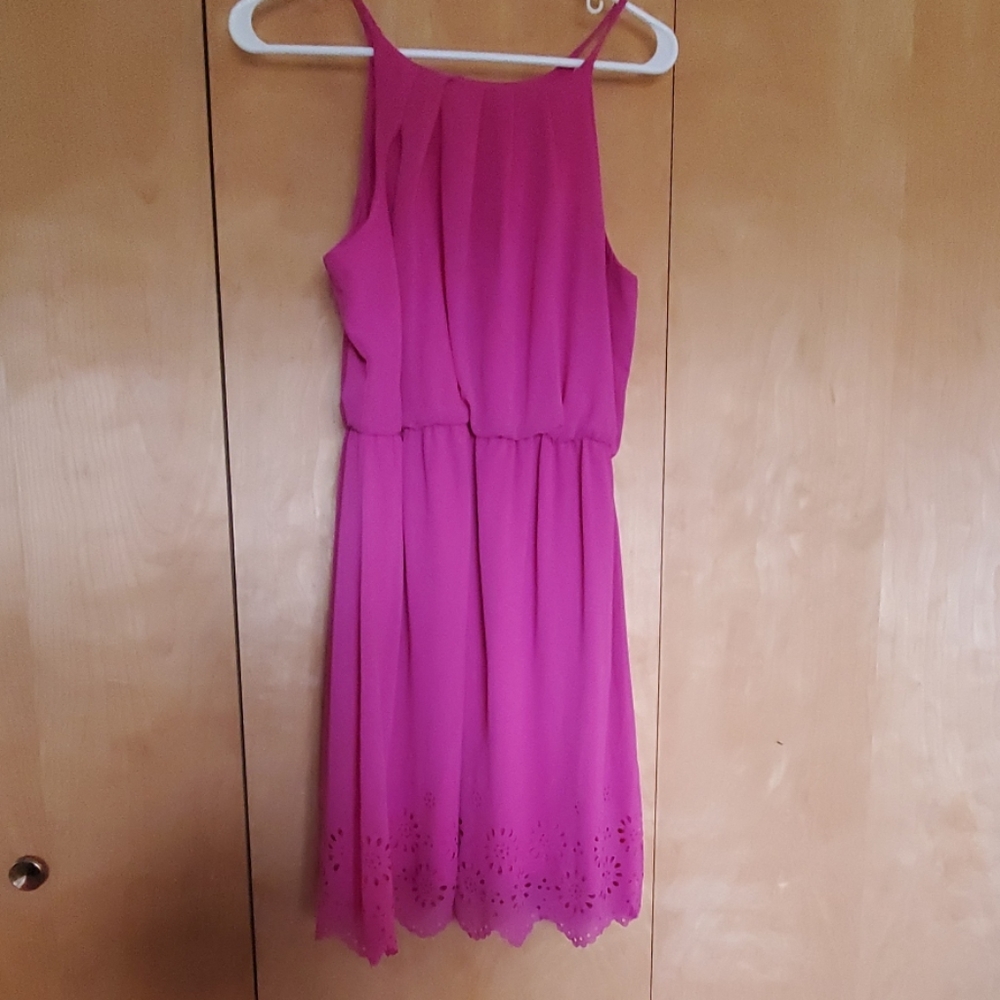 pink dress